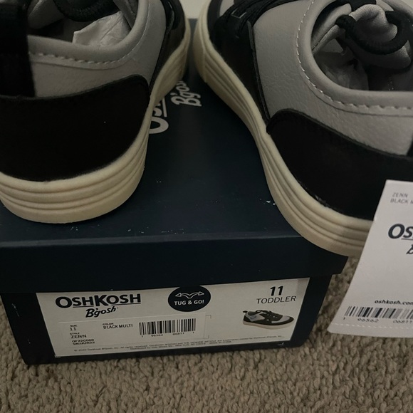 Oshkosh shoes toddler - Picture 3 of 5